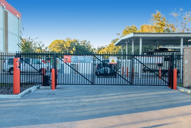 Public Storage  6613 State Road 54 in New Port Richey, FL