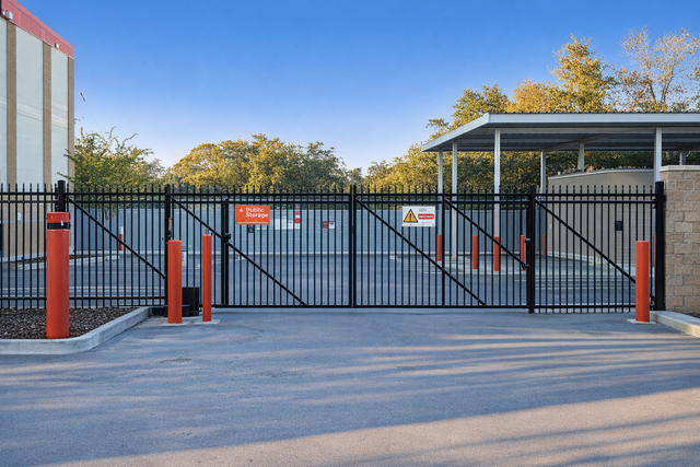 Property 475 image number 3