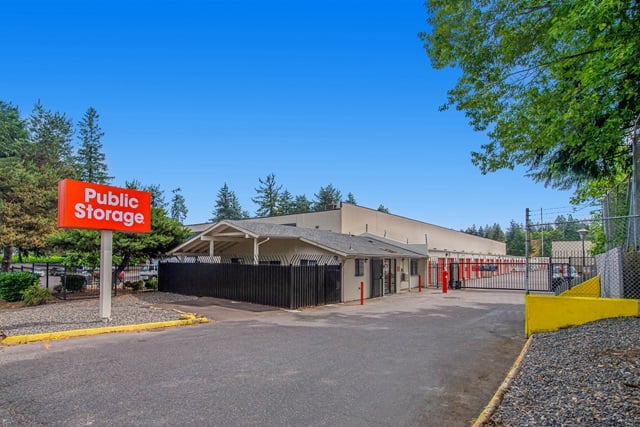 20×10 Self Storage Unit in Portland, OR 1608 NE 92nd Ave Portland, Oregon