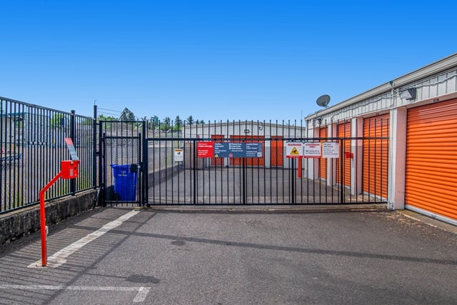 20×10 Self Storage Unit in Portland, OR 8928 NE Halsey Street Portland, Oregon 3