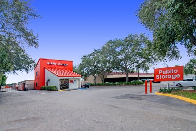 30 x 10 Public Storage: Self Storage Unit in Lauderhill, Florida