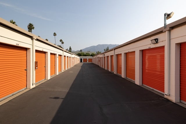 20×10 Self Storage Unit in Pasadena, CA 1240 N Lincoln Ave Pasadena, California 2