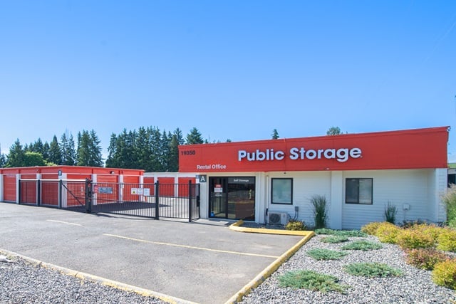 30×10 Self Storage Unit in Aloha, OR