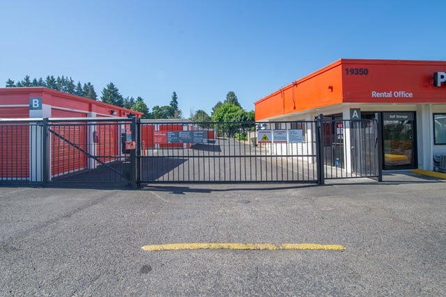 Public Storage  19350 SW Shaw Street in Beaverton, OR