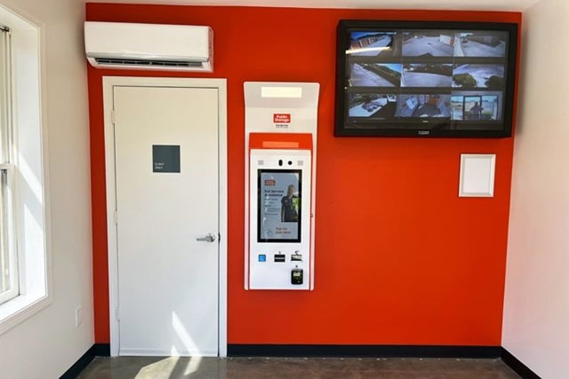 Property 523 image number 2