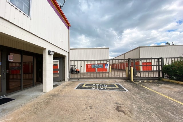 Public Storage  707 Maxey Rd in Houston, TX
