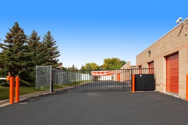 Public Storage  21002 Heron Way in Lakeville, MN