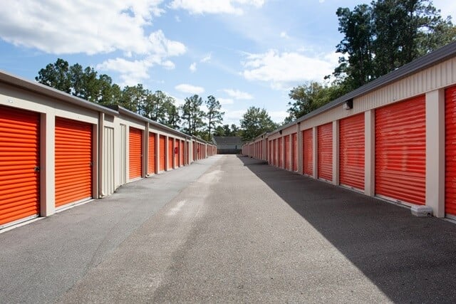 20×10 Public Storage: Self Storage Unit in Summerville, SC 11055 Dorchester Rd Summerville, South Carolina 2