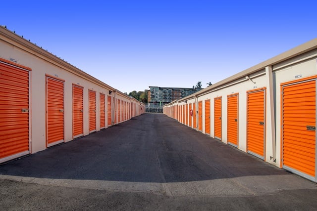 20×10 Self Storage Unit in Everett, WA near Huntington Park Apts 2