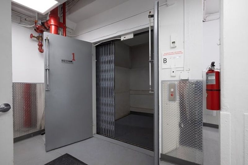 Property 5307 image number 3