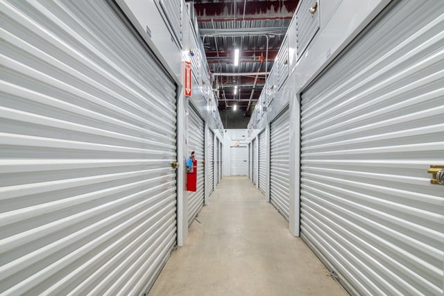 Self Storage Units Near 479 5th Ave at Public Storage New Rochelle
