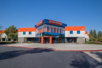 Public Storage