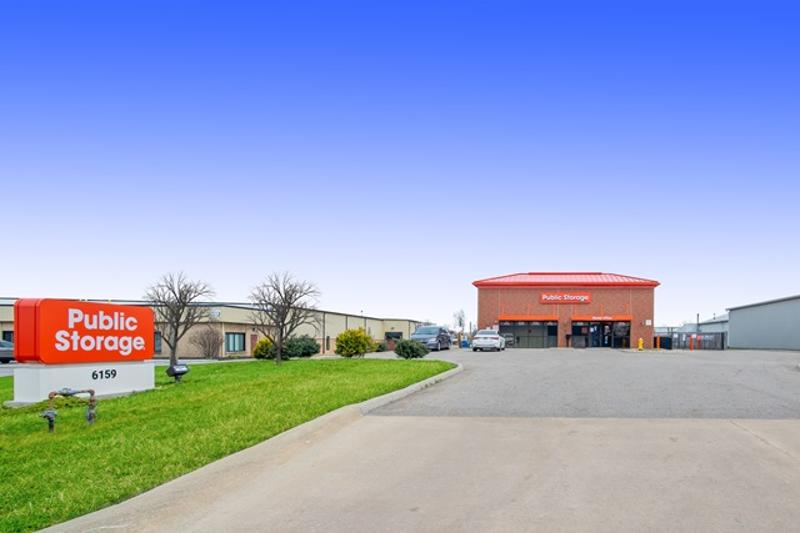 Public Storage - Photo 1
