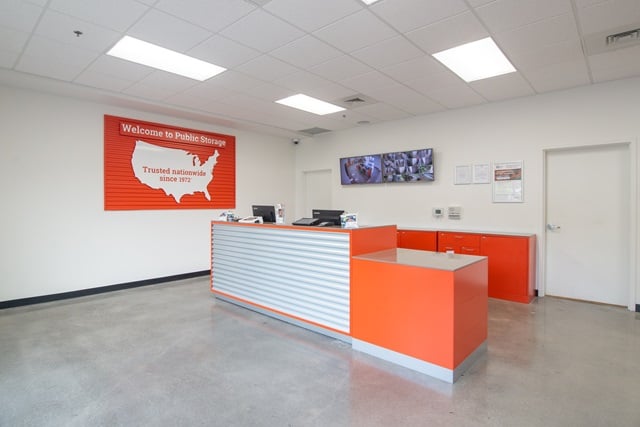 Public Storage in Chattanooga, TN  1105 Dayton Blvd 3