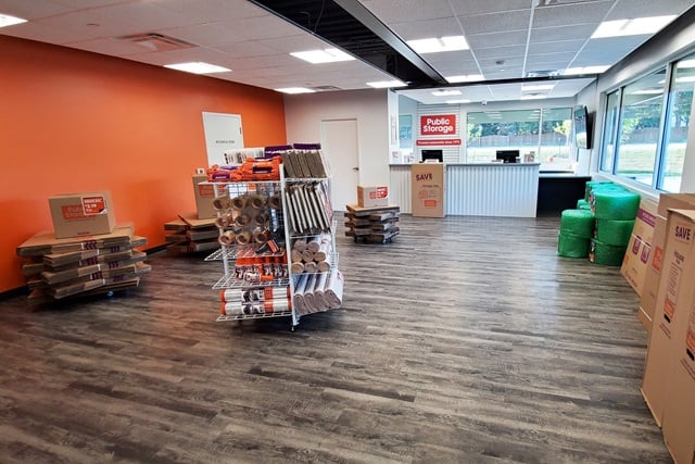 Public Storage in La Vista, NE  7016 104th Street 3