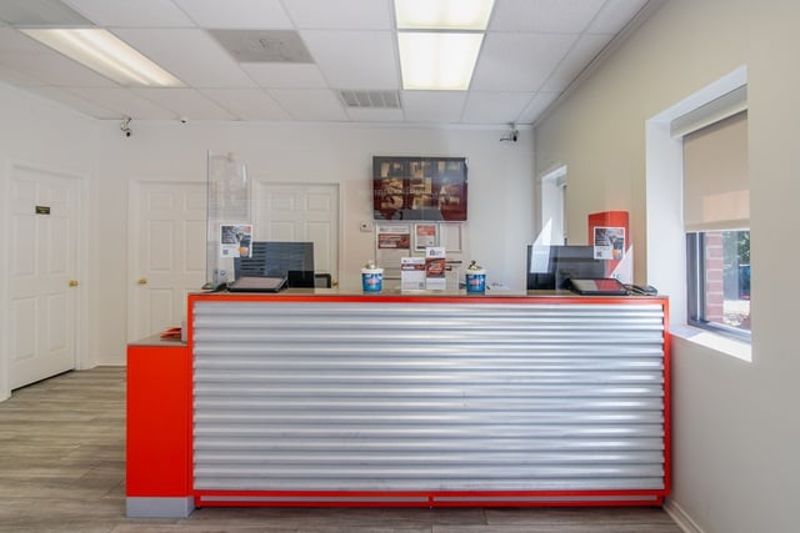 Property 5469 image number 2