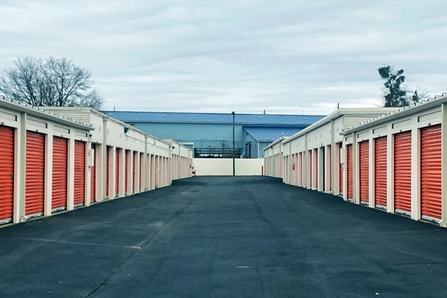 Self Storage Units Near 4889 Old Dixie Hwy at Public Storage Forest Park