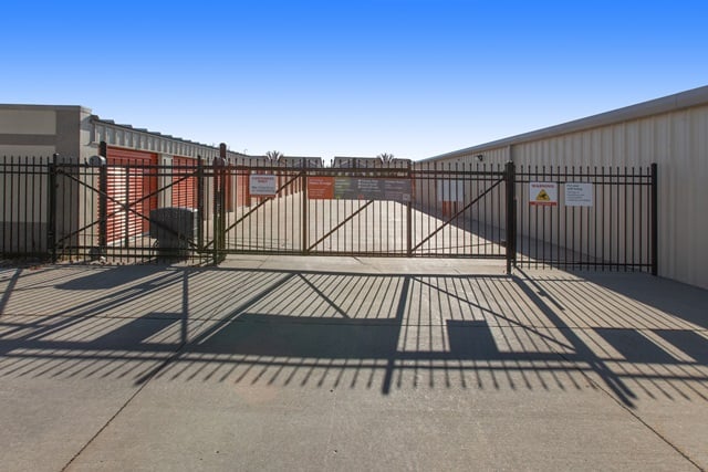 Public Storage  18175 Emiline St in Omaha, NE