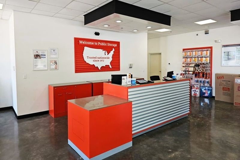 Property 5492 image number 2