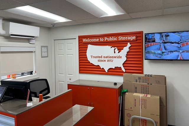 Property 551 image number 2