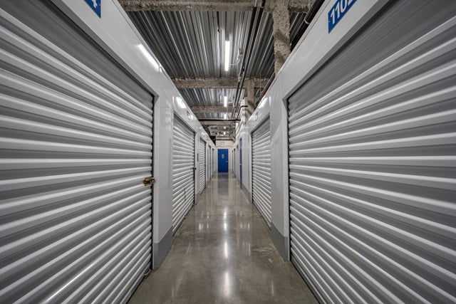 Fairfax, VA, Self-Storage Units Near 3180 Draper Dr | Public Storage®