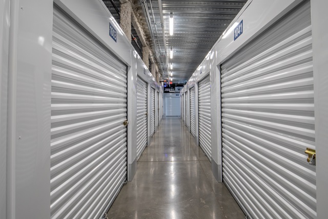 Fairfax, VA, Self-Storage Units Near 3849 Pickett Rd | Public Storage®