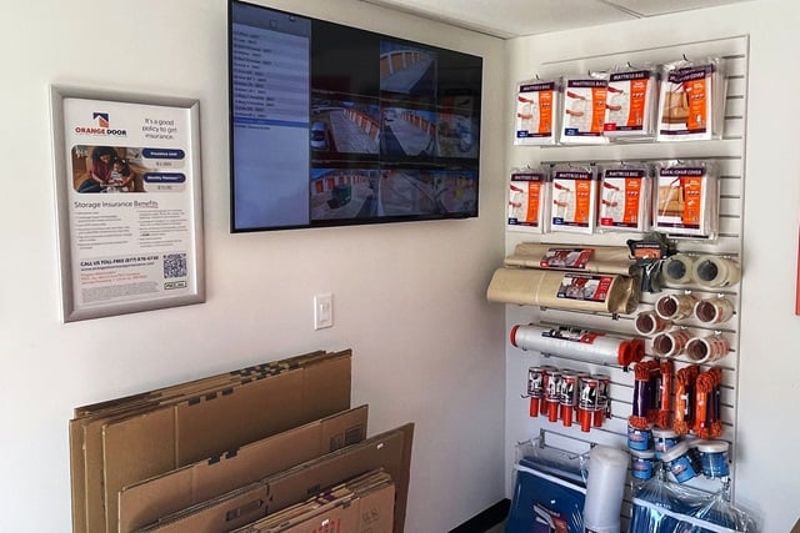 Property 555 image number 2