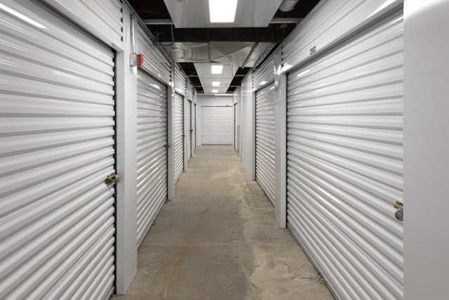 40×12 Public Storage: Self Storage Unit in Omaha, NE 301 S 74th St Omaha, Nebraska 2