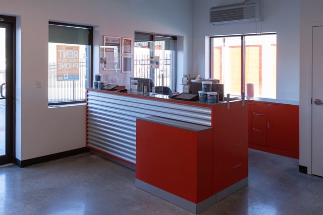 Property 5551 image number 2