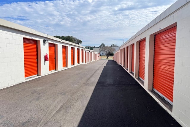 30×10 Public Storage: Self Storage Unit in Columbia, SC 120 Decker Park Road Columbia, South Carolina 2