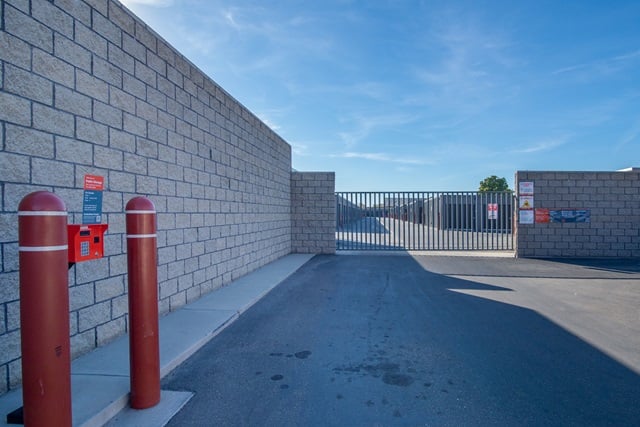 Public Storage  6295 N Saguaro Hills Ave in Meridian, ID