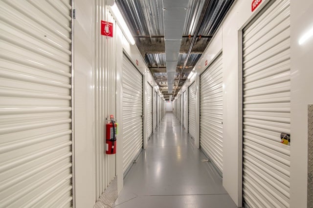 Property 5574 image number 1