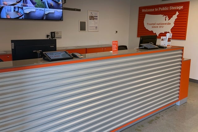 Property 5582 image number 2