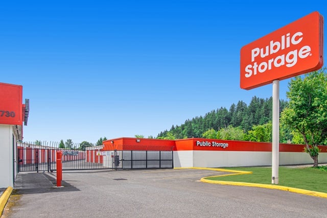 30×10 Public Storage: Garage in Gresham, OR 2730 NW Division St Gresham, Oregon