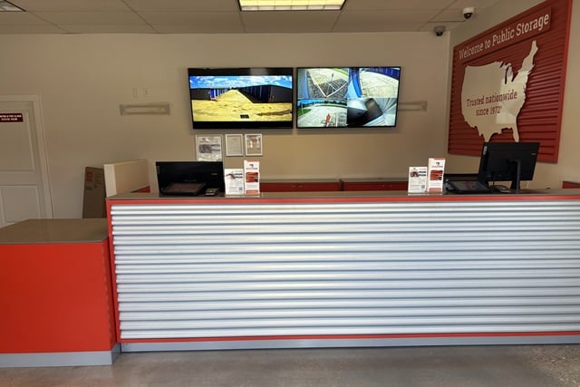 Property 5600 image number 2