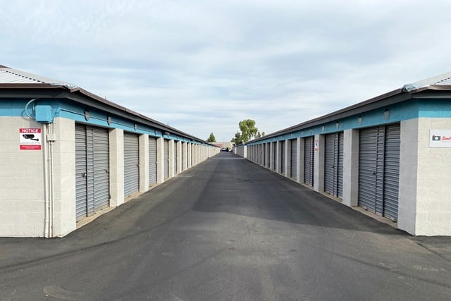 17×10 Self Storage Unit in Glendale, AZ 6208 N 67th Ave Glendale, Arizona 2