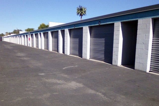 20×10 Self Storage Unit in Glendale, AZ 6015 N 67th Ave Glendale, Arizona 2