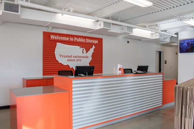 Property 5618 image number 2