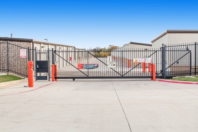 Public Storage  7500 Esters Blvd in Irving, TX