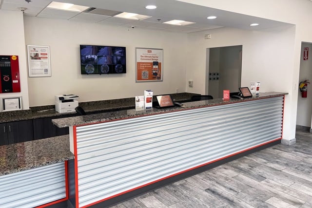 Property 5620 image number 2