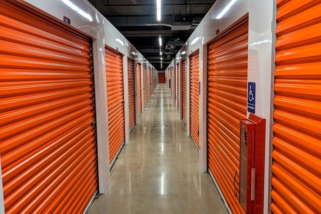 Public Storage in St Paul, MN  289 W Lafayette Frontage Rd 2