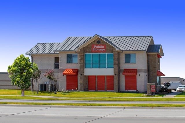 17×10 Public Storage: Garage in Frisco, TX 6707 Eldorado Pkwy Frisco, Texas