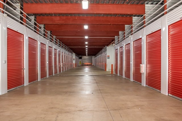 25×10 Public Storage: Garage in Plano, TX 500 Talbert Dr Plano, Texas 2