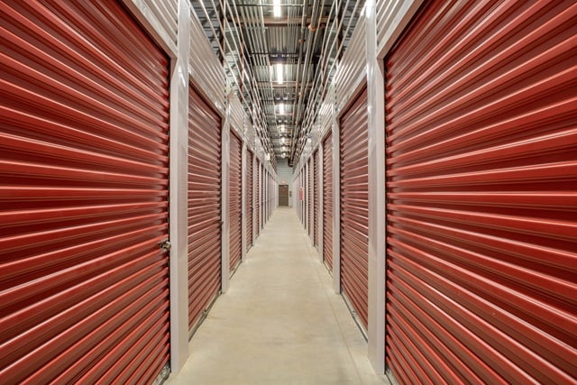 25×10 Public Storage: Self Storage Unit in Rowlett, TX 1800 Castle Dr Rowlett, Texas 2