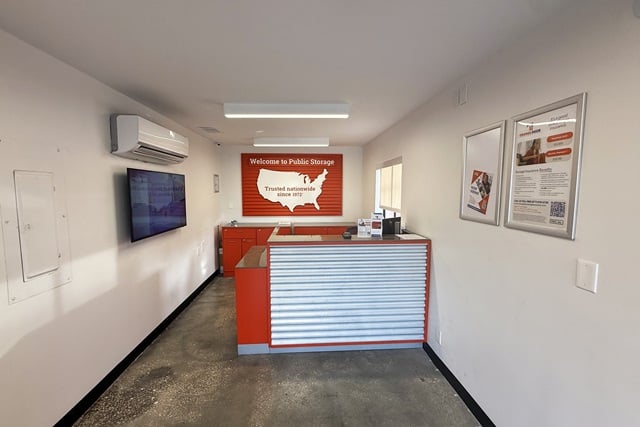 Property 573 image number 2