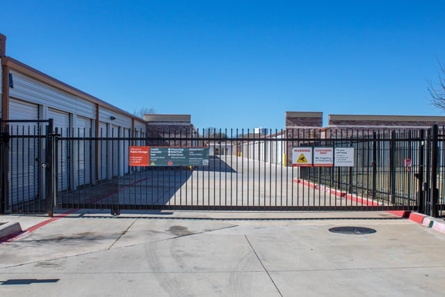 Public Storage  1011 N Murphy Rd in Murphy, TX