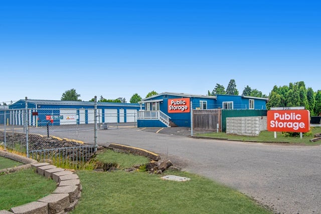 40×12 Public Storage: Parking Lot in Salem, OR 2391 Claxter Rd NE Salem, Oregon