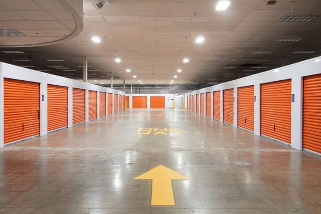 10×30 Garage in Racine, WI 4801 Washington Ave Racine, Wisconsin 2