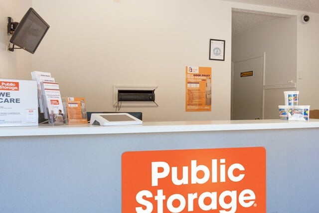 20×10 Public Storage: Self Storage Unit in Columbia, SC 3901 River Drive Columbia, South Carolina 3