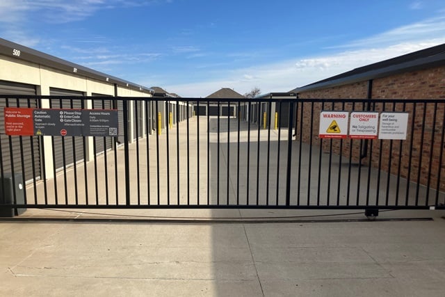 20×10 Self Storage Unit in Oklahoma City, OK 15100 S Western Ave Ste 200 Oklahoma City, Oklahoma 2